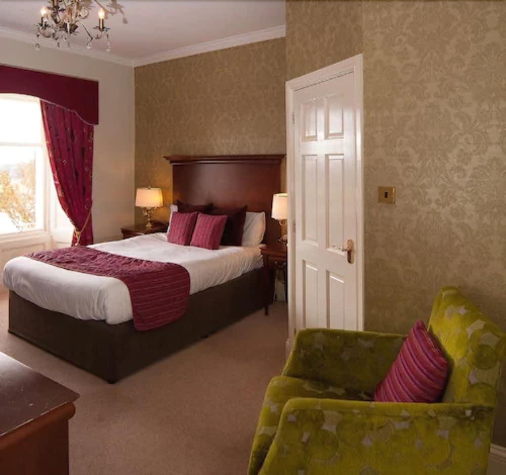 Roundthorn Country House & Luxury Apartments 펜리스 외부 사진