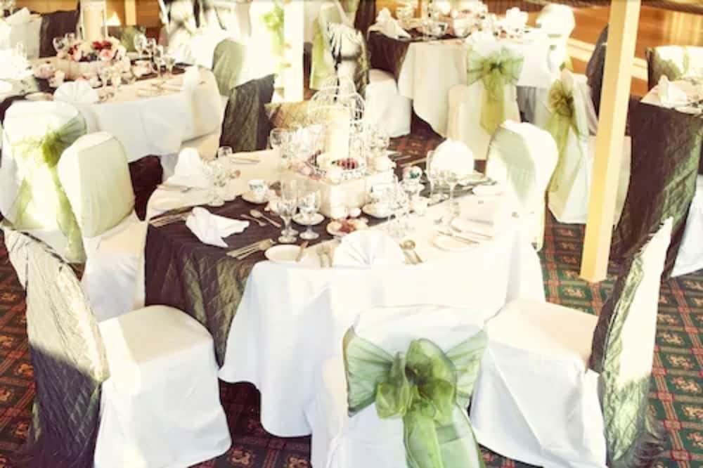 Roundthorn Country House & Luxury Apartments 펜리스 외부 사진