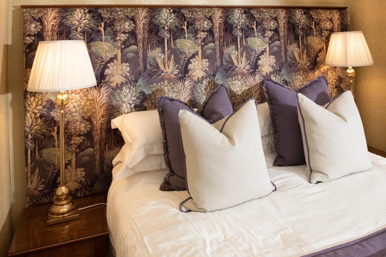 Roundthorn Country House & Luxury Apartments 펜리스 외부 사진