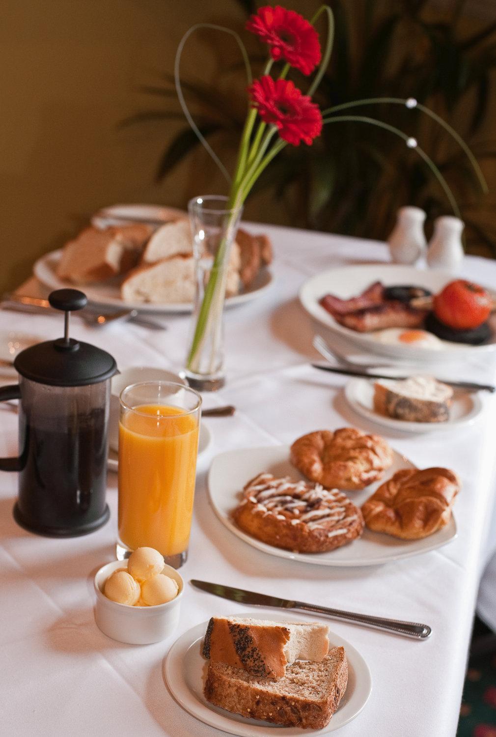 Roundthorn Country House & Luxury Apartments 펜리스 외부 사진