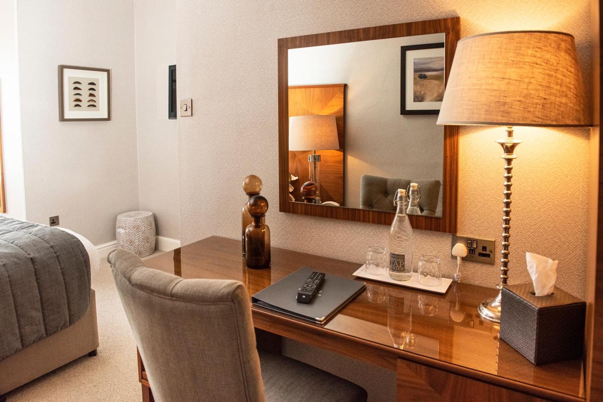 Roundthorn Country House & Luxury Apartments 펜리스 외부 사진