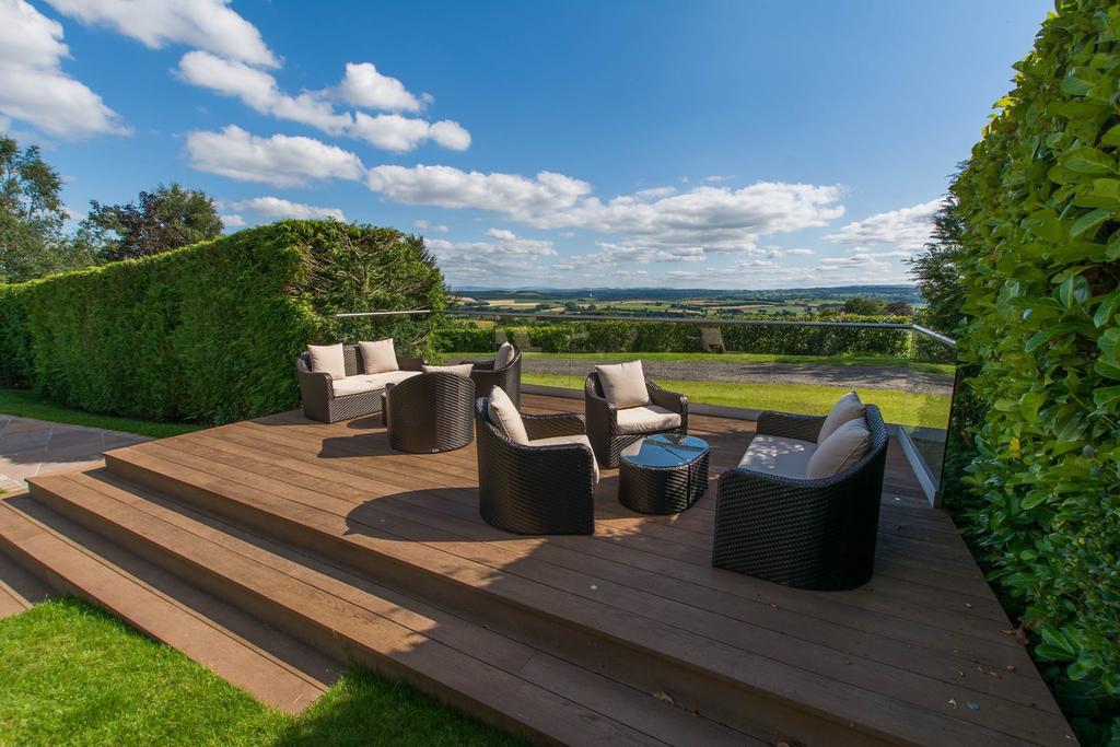 Roundthorn Country House & Luxury Apartments 펜리스 외부 사진