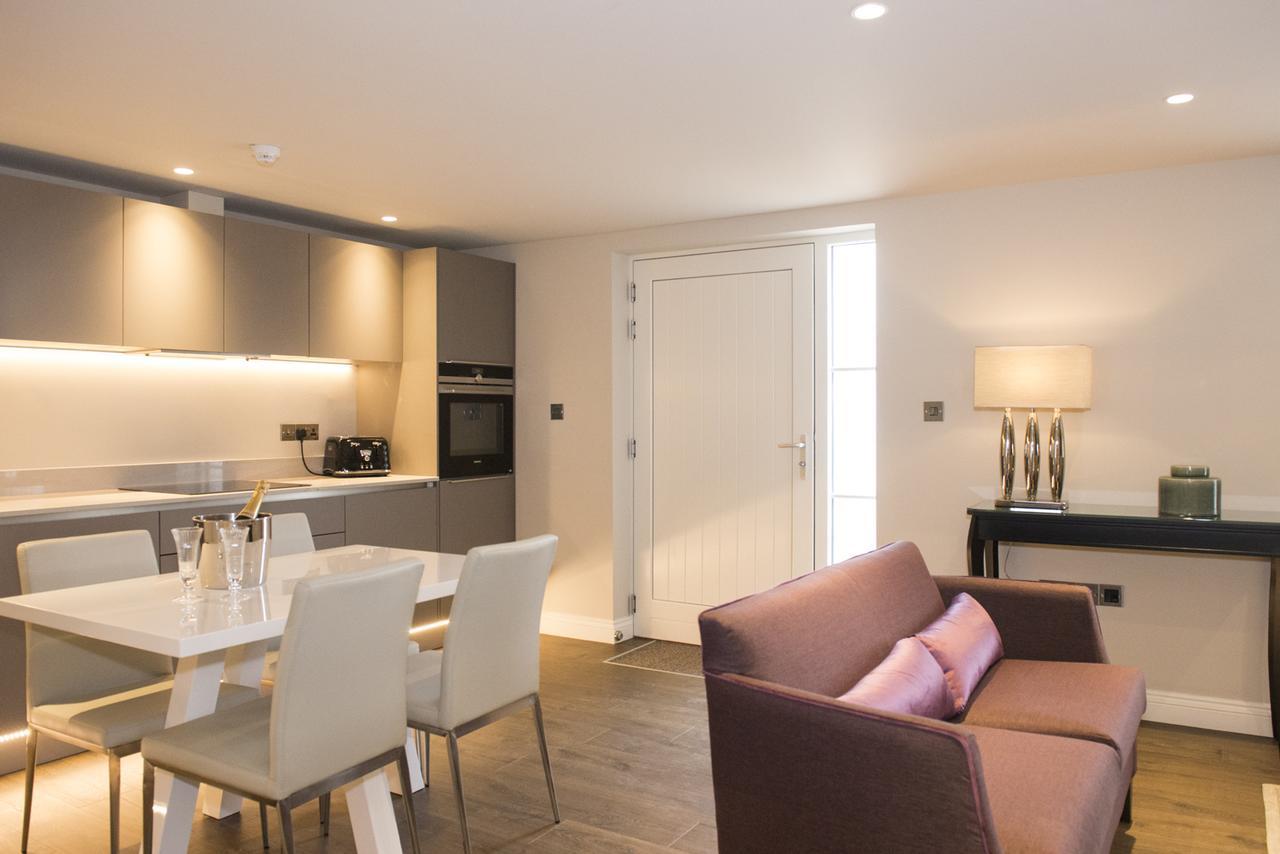 Roundthorn Country House & Luxury Apartments 펜리스 외부 사진