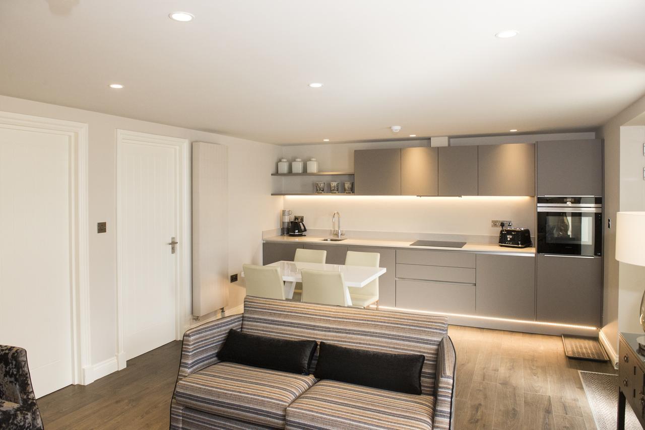 Roundthorn Country House & Luxury Apartments 펜리스 외부 사진